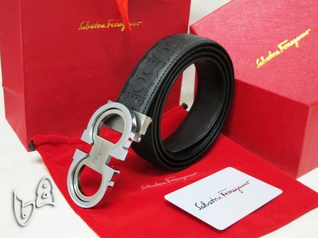 Ferragamo Adjustable Gancio/Vara Buckle Belt For Women In 85CM - 105CM Sizes MW008